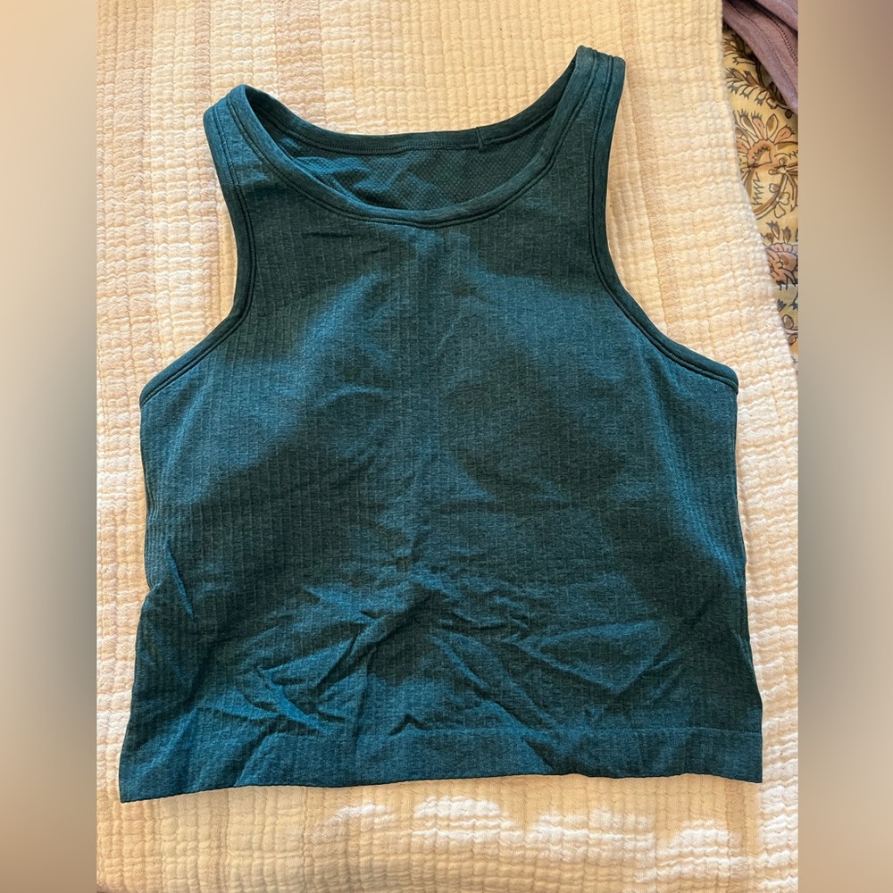Lululemon ribbed crop tank